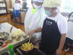 6年生調理実習の様子