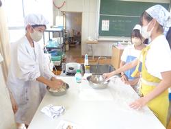 家庭科クラブの様子