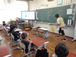 1年生図工の授業