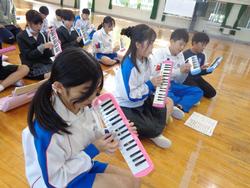 6年生音楽会の練習