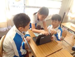 4年生外国語活動