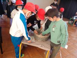 1年生三樹幼稚園の「お米の博物館」へ