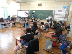 1年生図工の授業