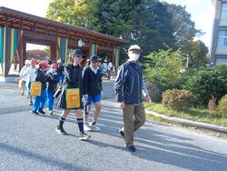 第4回クラブ活動（三樹っ子探検クラブ）の様子