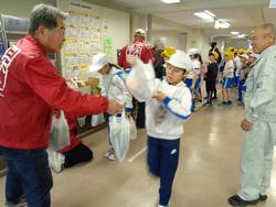 3年生花いっぱい運動