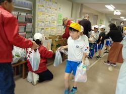 3年生花いっぱい運動