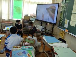 1年生図工の授業