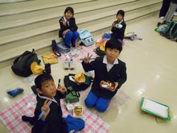 3年生校外活動の様子