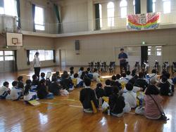 4年生車椅子体験の様子