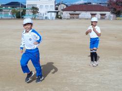 業間休みの外遊び