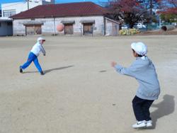 業間休みの外遊び