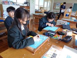 4年生図工の授業