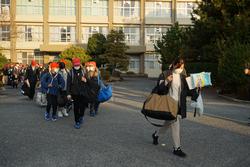 6年生修学旅行出発式の様子