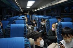 6年生修学旅行バスの中の様子