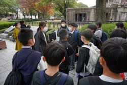 6年生修学旅行 原爆ドーム見学