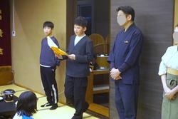 6年生修学旅行宮浜グランドホテル入館式の様子