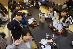 6年生修学旅行ホテル部屋の中での様子