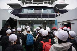 6年生修学旅行フェリーでの様子