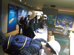 6年生修学旅行宮島水族館での様子