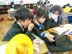 イラスト・マンガクラブの様子