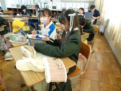 イラスト・マンガクラブの様子