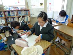 イラスト・マンガクラブの様子