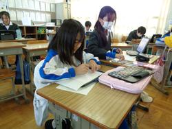 イラスト・マンガクラブの様子