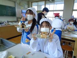 家庭科クラブの様子