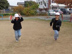幼稚園との交流遊び