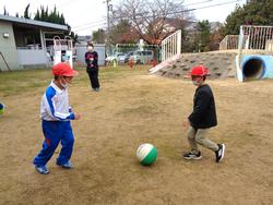 幼稚園との交流遊び