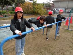 幼稚園との交流遊び