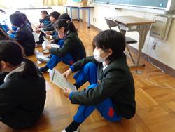 6年生救急法講習会の様子