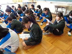 6年生救急法講習会の様子