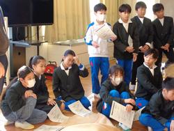 6年生救急法講習会の様子