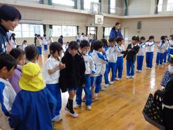 1年生幼稚園を招いてお祭り