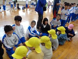 1年生幼稚園を招いてお祭り