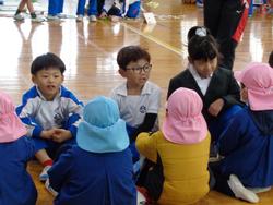 1年生幼稚園を招いてお祭り