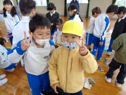 1年生幼稚園を招いてお祭り