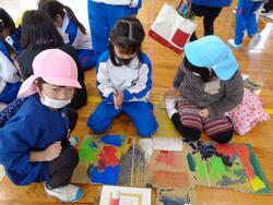 1年生幼稚園を招いてお祭り