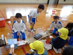 1年生幼稚園を招いてお祭り