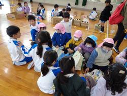 1年生幼稚園を招待してのお祭り