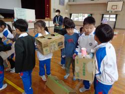 1年生幼稚園を招待してのお祭り