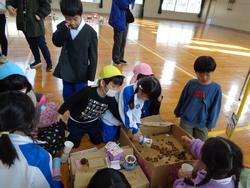 1年生幼稚園を招待してのお祭り