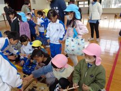 1年生幼稚園を招待してのお祭り