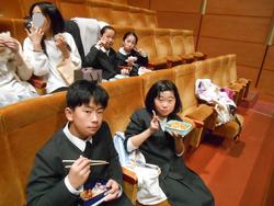 小中学生と歌う大地讃頌