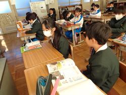 4年生社会の授業