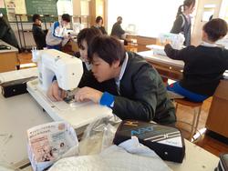 6年家庭科の授業