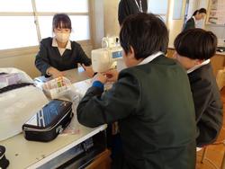 6年家庭科の授業