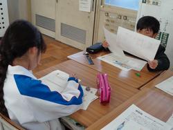 4年生研究授業の様子