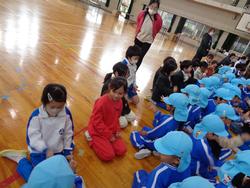 2年生おもちゃランドにご招待